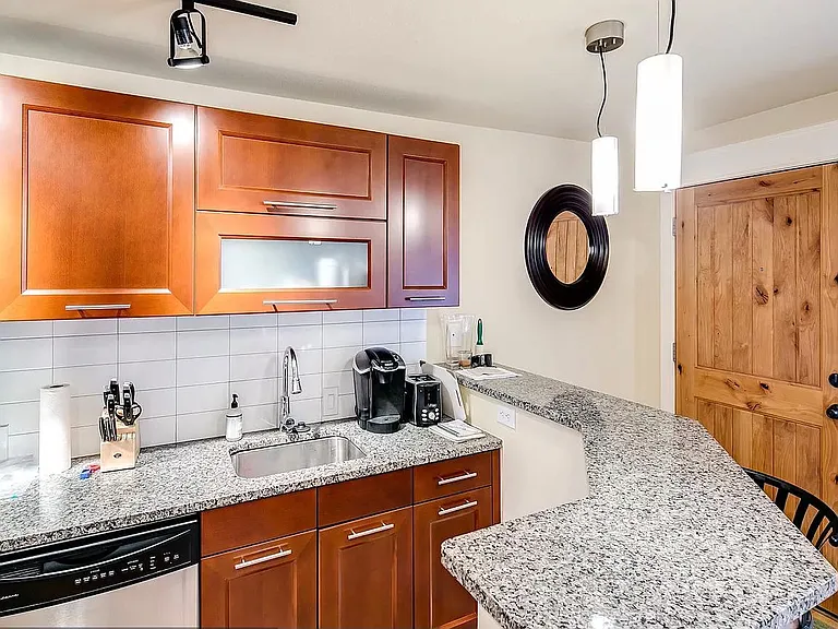 195 S Pennsylvania St #302 — Photo 6