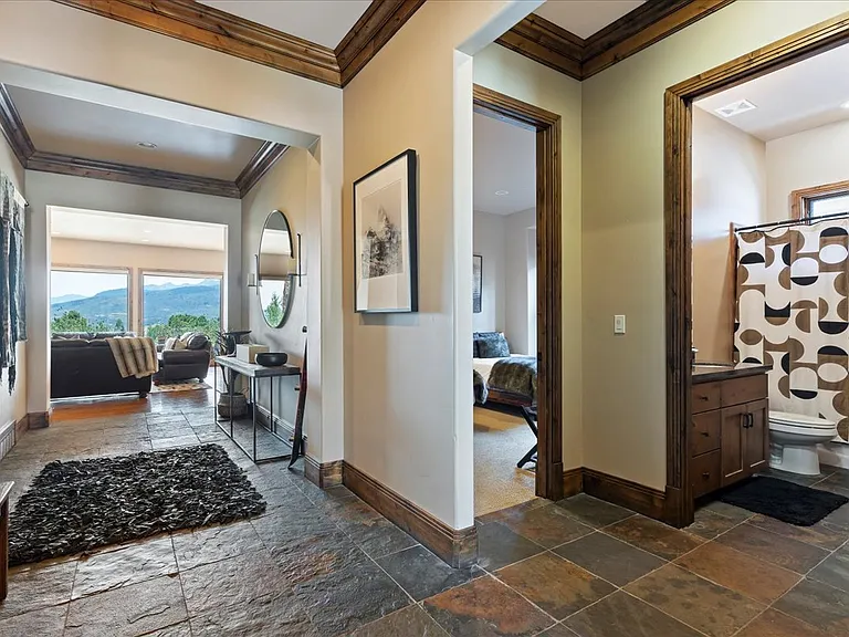 4378 Sunrise Dr — Photo 3