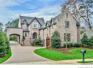 2116 Vernon Dr, Charlotte, NC 28211