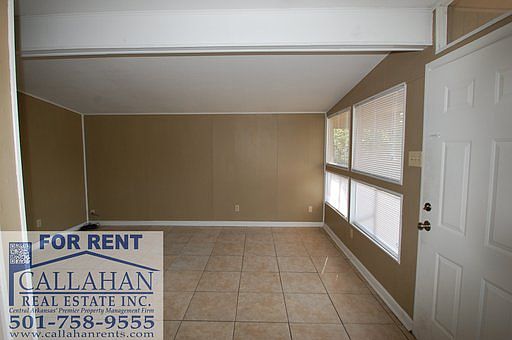 3rd image of 47 West Cir
