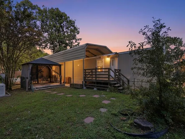 100 Saint Croix Dr, Pointblank, TX 77364