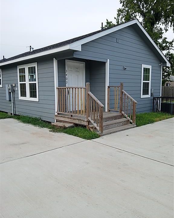 1st image of 3403 Simmons St