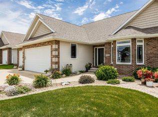 2755 Clubhouse Dr, Marion, IA 52302