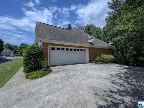 4th image of 5821 Country Meadow Dr