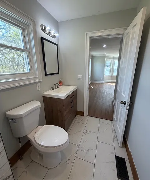 8 Garden St #B — Photo 10