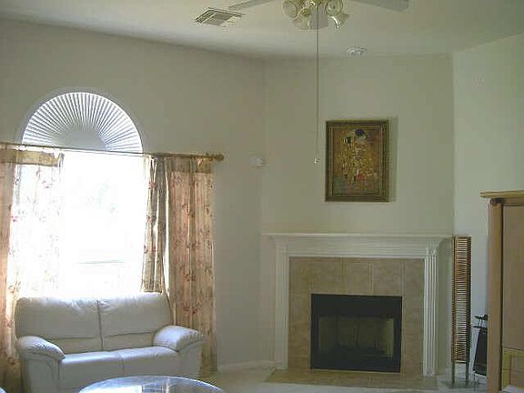 3rd image of 11126 Camino Oaks Dr