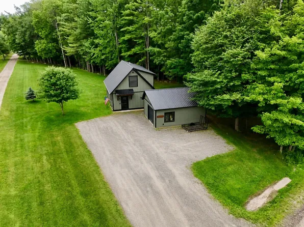 123 Whispering Pines Road, Derby, VT 05829