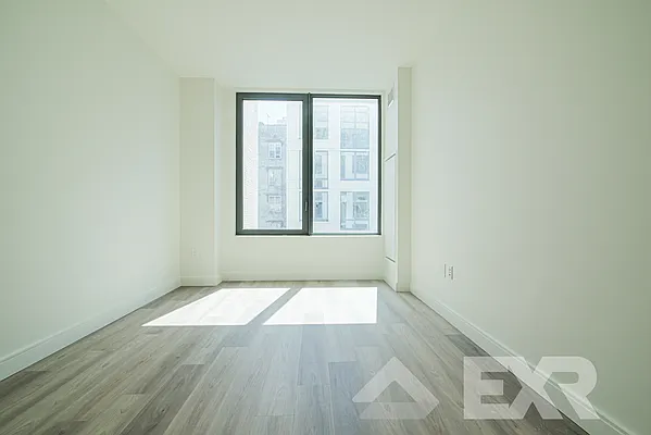 Rented by EXR | media 6