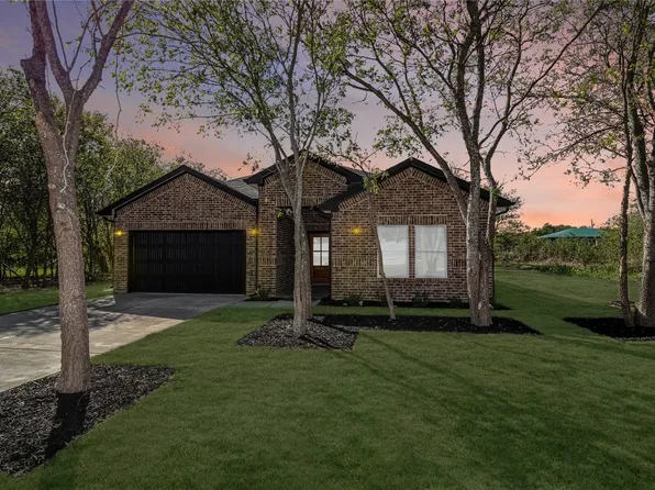 112 Francis St, Hillsboro, TX 76645