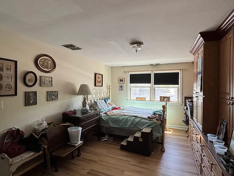 1216 Vfw Pkwy #43 — Photo 3