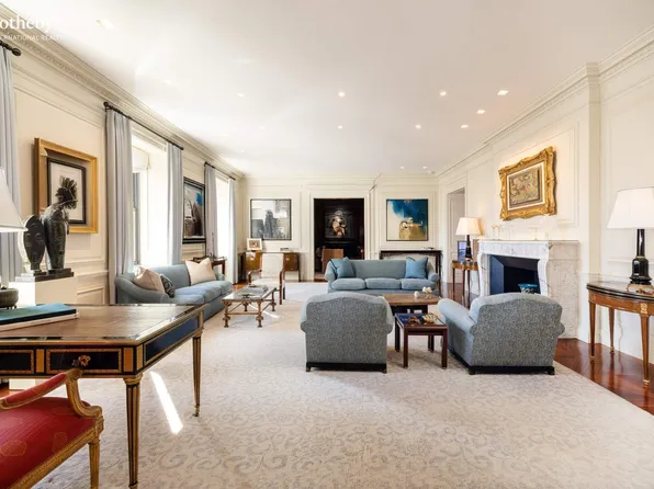 720 Park Avenue image 2 of 20