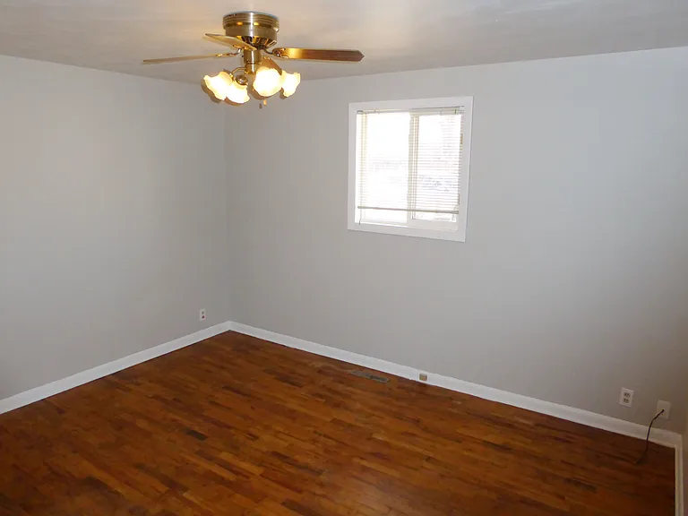 1200 Castlerock Dr — Photo 5