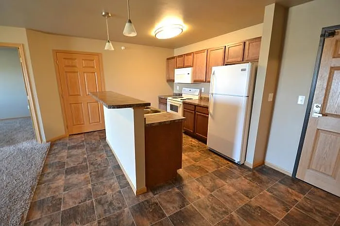 Sidney Apartments — Photo 26