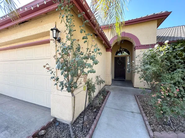 1877 W Nancy Avenue, Porterville, CA 93257