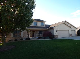 1100 Arrowhead Trl, Wauseon, OH 43567