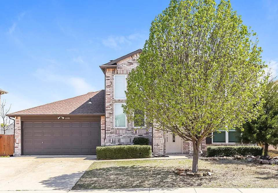 1110 Hampton Dr