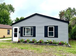 1226 E Larchmont Dr, Sandusky, OH 44870