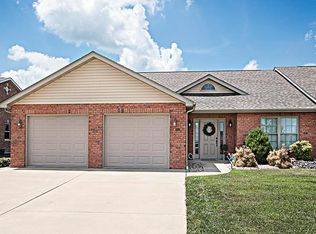 115A Warren Mnr, Highland, IL 62249
