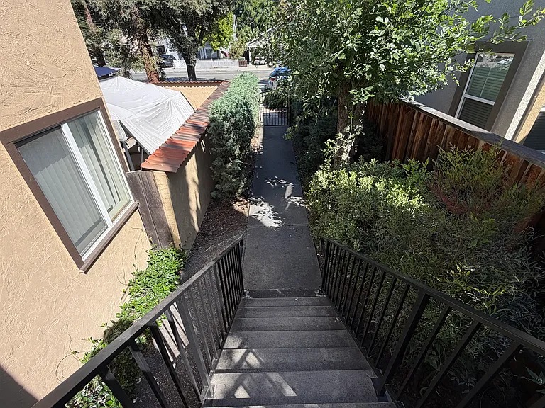 860 W Taylor St #B — Photo 6