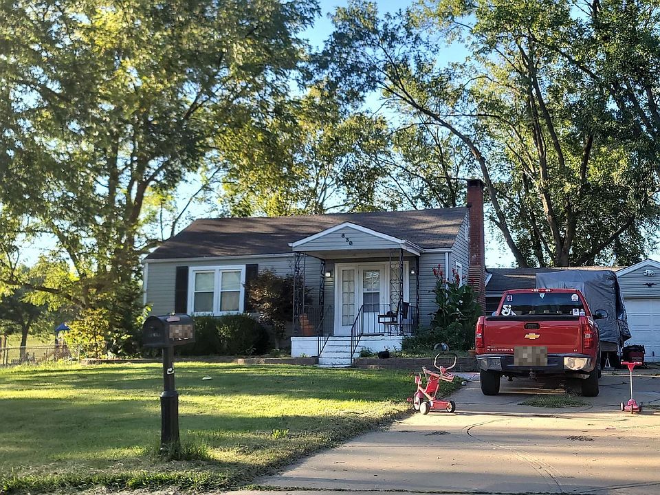 2nd image of 530 Leonard Ave