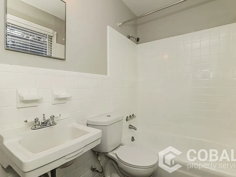 1992 Woodland Hills Ave NW #2 — Photo 10