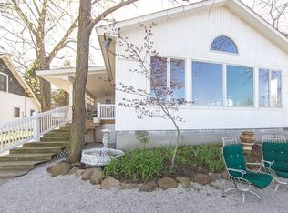 142 Lakeview Ct, Chippewa Lake, OH 44215