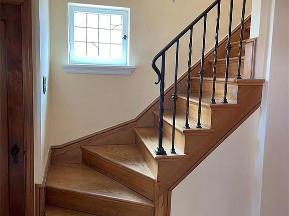 5th image of 4727 Clifton Ave
