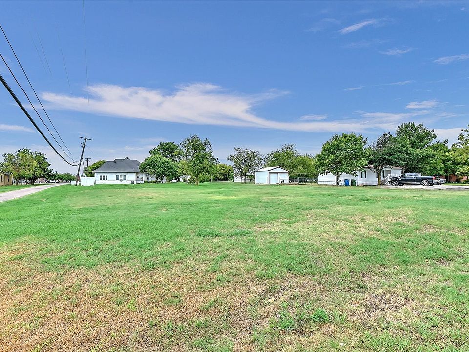 1st image of W Maple St Tract 1