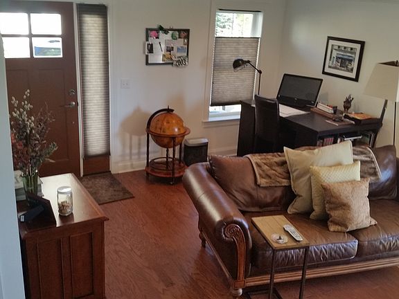 Entry to Music Room/Den