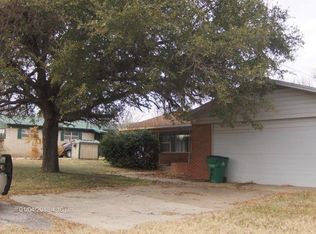205 Old Sidney Rd, Comanche, TX 76442