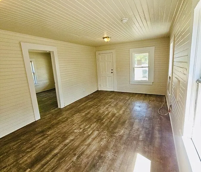 1135 Polk St W — Photo 26