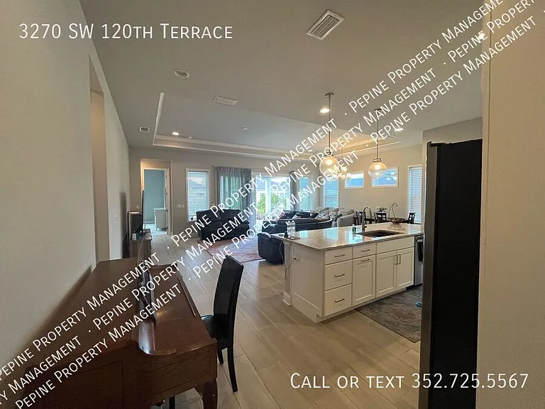 3270 SW 120th Ter — Photo 5