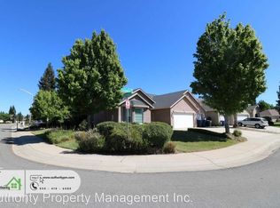 2338 Columbia Way, Redding, CA 96003
