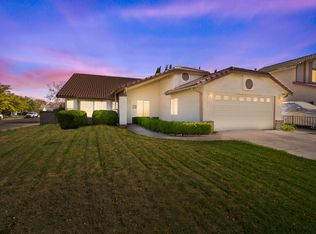 44244 Olympus Dr, Lancaster, CA