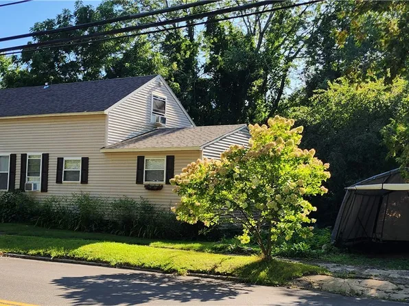 319 Main St, Whitesboro, NY 13492