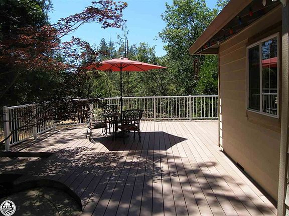 3rd image of 18898 Manzanita Dr