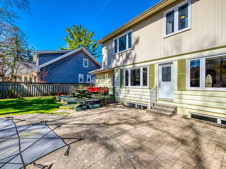 2048 Devon Rd — Photo 42