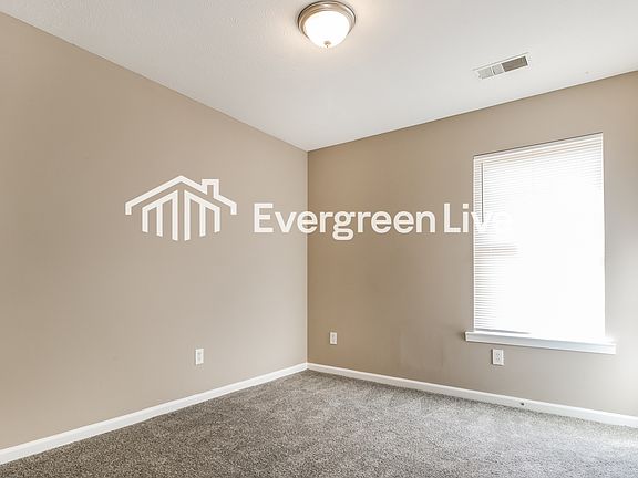 4th image of 1928 Wooten St