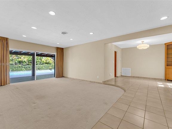 2nd image of 10020 SW 102nd Avenue Rd