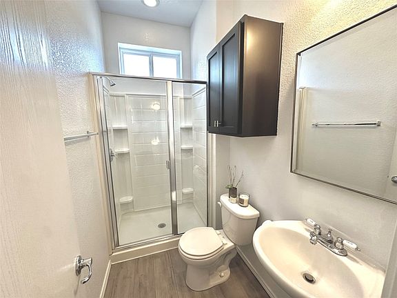 3rd image of 4323 Nitschke St #4323
