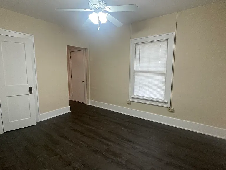 220 E Toronto Ave #3 — Photo 9