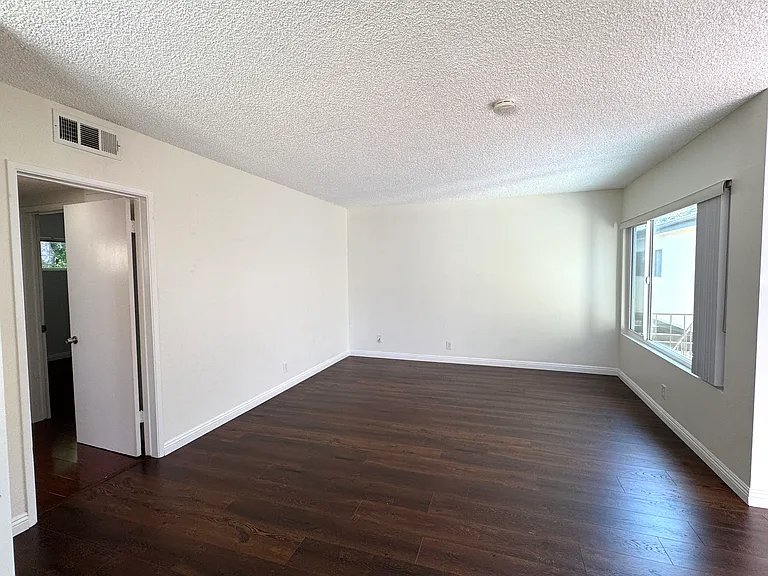 99 N Hermosa Ave #E — Photo 5