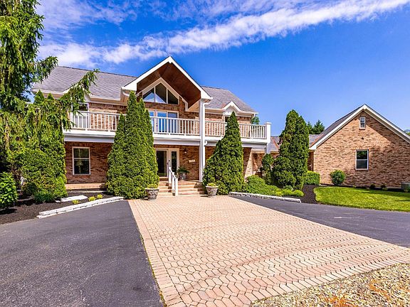 4th image of 4885 Beechwood Rd
