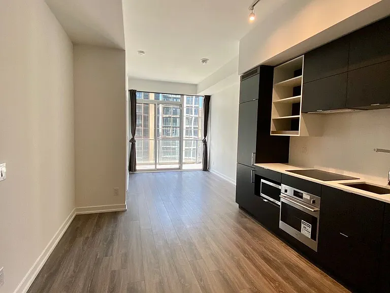 20 Edward St #1207 — Photo 2