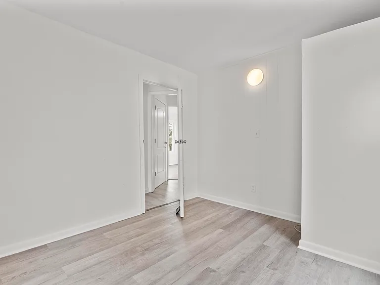 426 Poplar St #2 — Photo 17