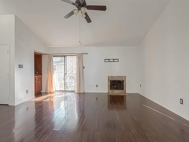 3758 Tanglewilde St #2 — Photo 7