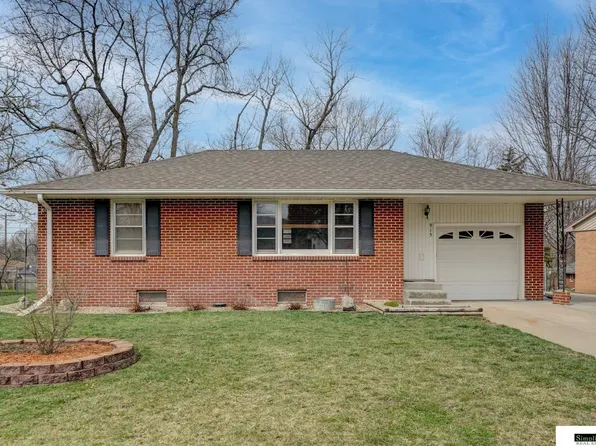 915 El Avado Ave, Lincoln, NE 68504