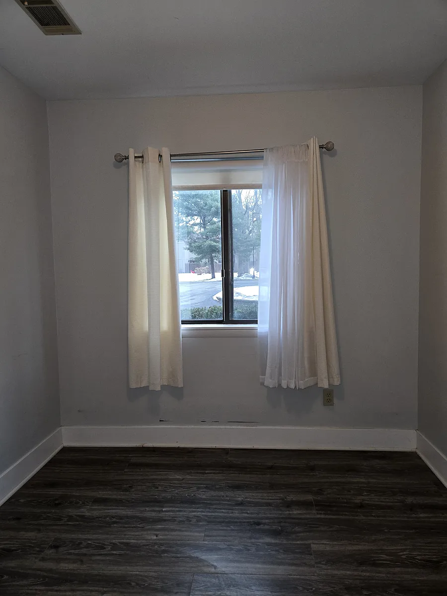 Building Photo - 93 Ridgewood Ter