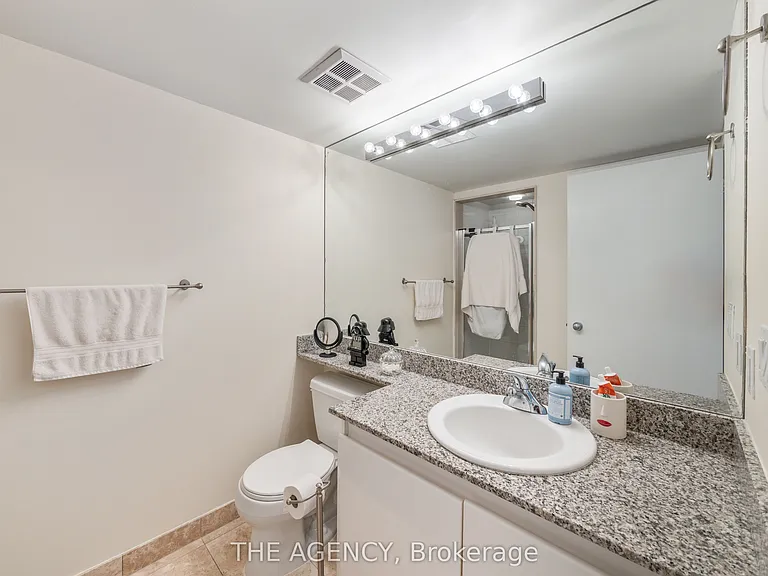 8 Park Rd #3301 — Photo 26