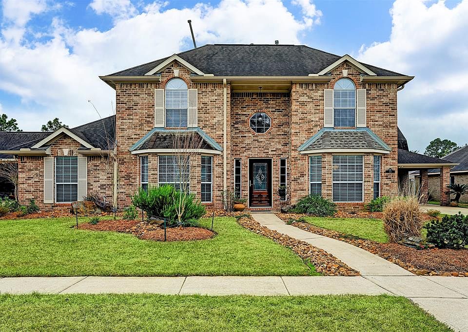 1st image of 313 Willowood Dr
